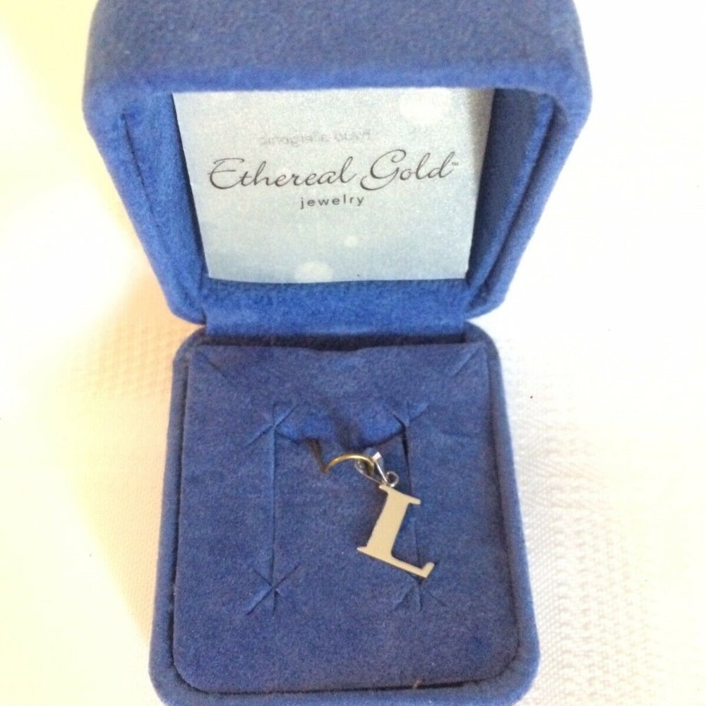14K White Gold Initial L Pendant New